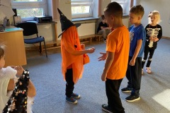 908dd09a-a89e-4220-a7c3-ddfbf3a06446